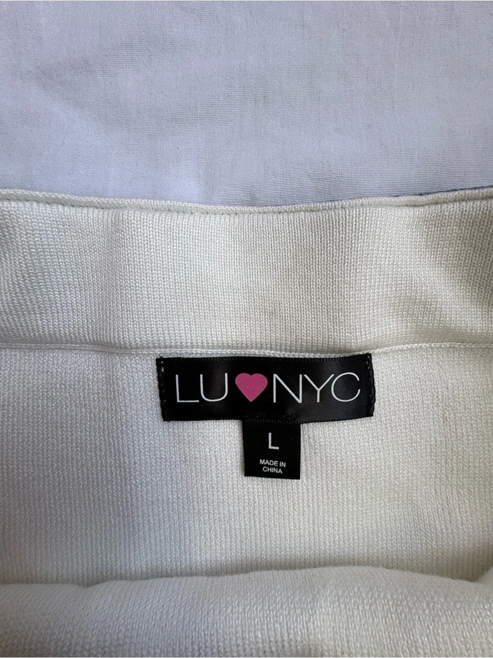 LU♥NYC beautiful white
